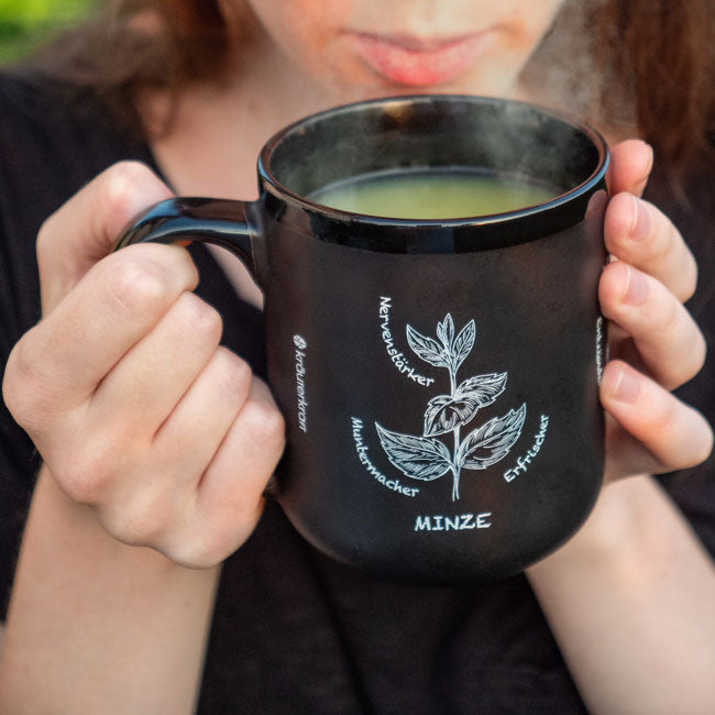 Kraft-Tasse 450ml – Lieblingskräuter großer Becher Keramik – Kräuterkraft
